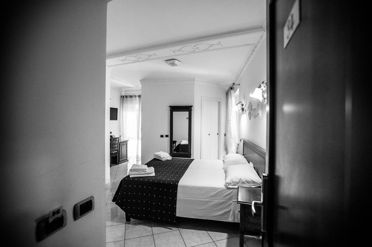 Hotel De Monti Ρώμη Εξωτερικό φωτογραφία