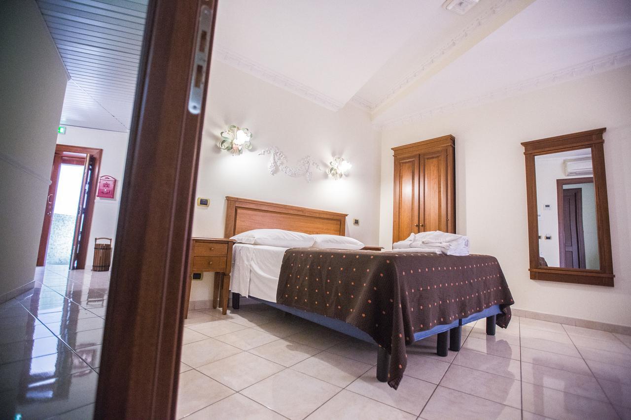 Hotel De Monti Ρώμη Εξωτερικό φωτογραφία